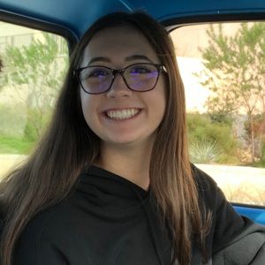 Meet your Posher, Caroline